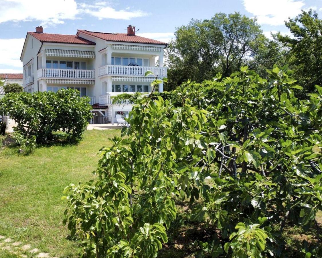 Apartments Gorancica Malinska Esterno foto