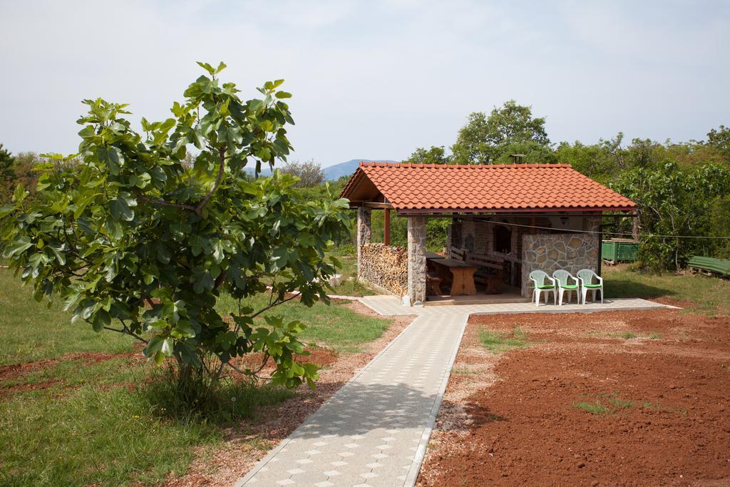 Apartments Gorancica Malinska Esterno foto