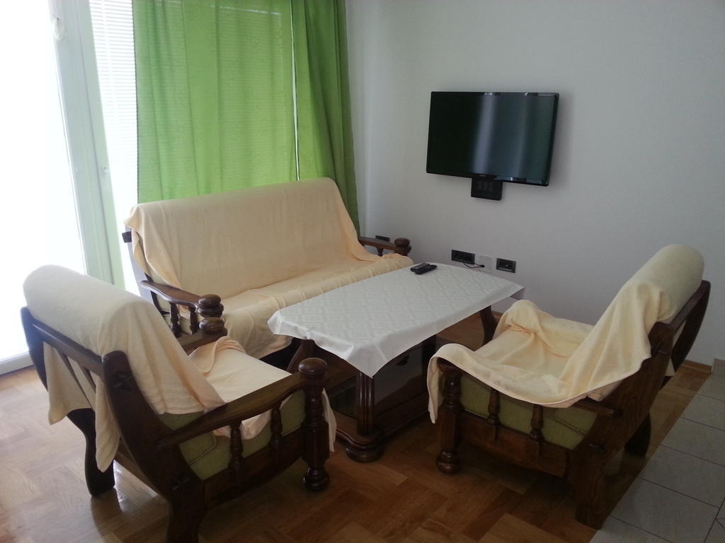 Apartments Gorancica Malinska Esterno foto