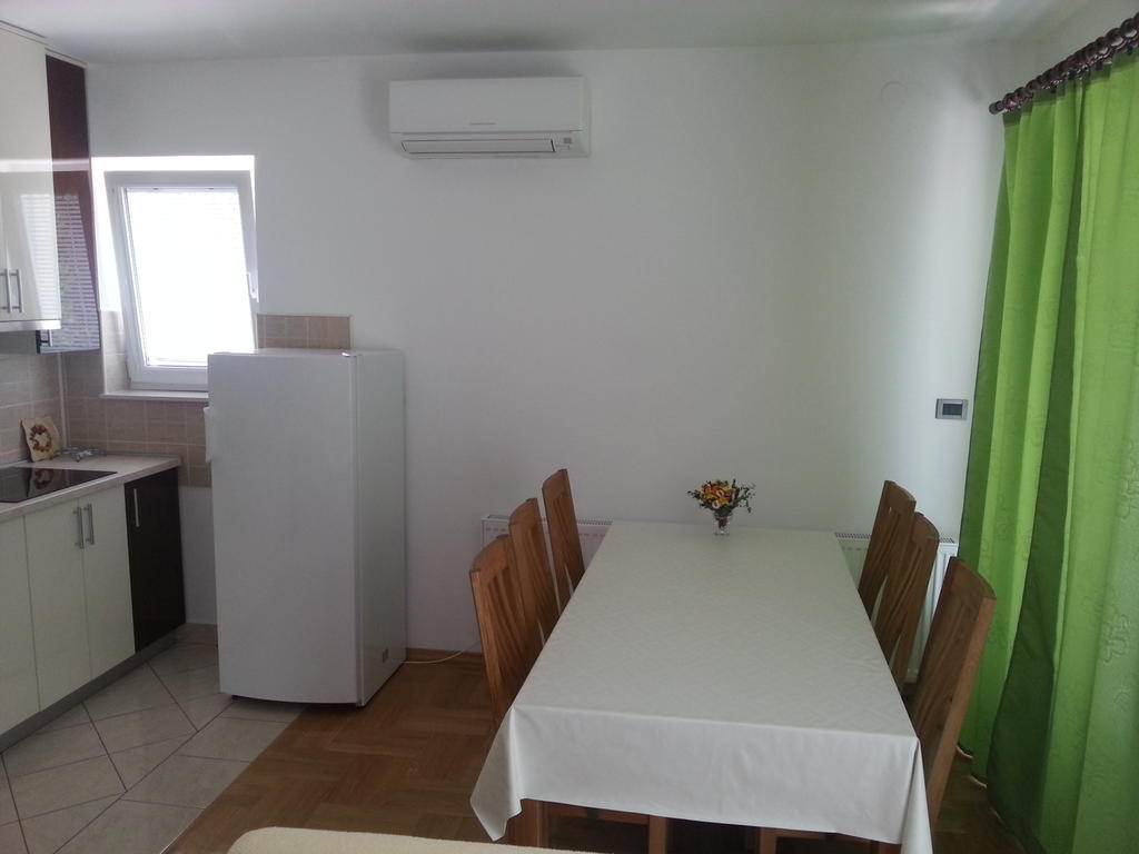Apartments Gorancica Malinska Esterno foto